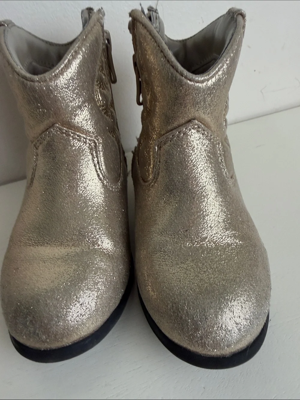 (2288) Cat & Jack Girls Metallic Gold Glitter Ankle Cowboy Boots, Size: 8